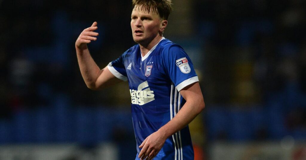 Ipswich Town: Ex-Blue Stephen Gleeson joins Hemingfords United Ipswich Town: Ex-Blue Stephen Gleeson joins Hemingfords United