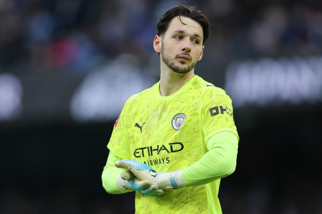 James Trafford prefers Aston Villa over Spurs as Tottenham look at £50m Robin Roefs Photo by James Gill - Danehouse/Getty Images