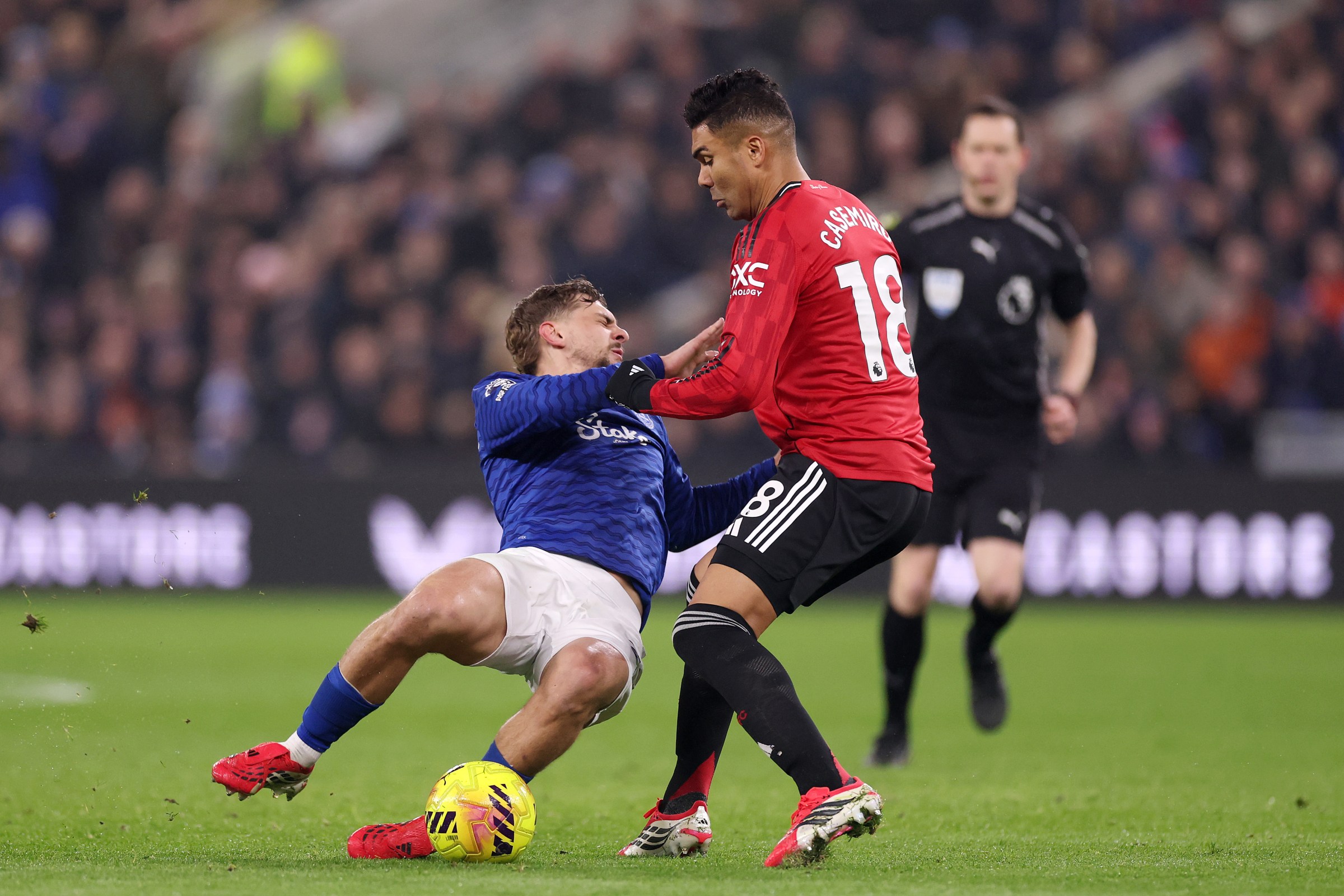 Kiernan Dewsbury-Hall of Everton is challenged by Casemiro. (Getty Images)