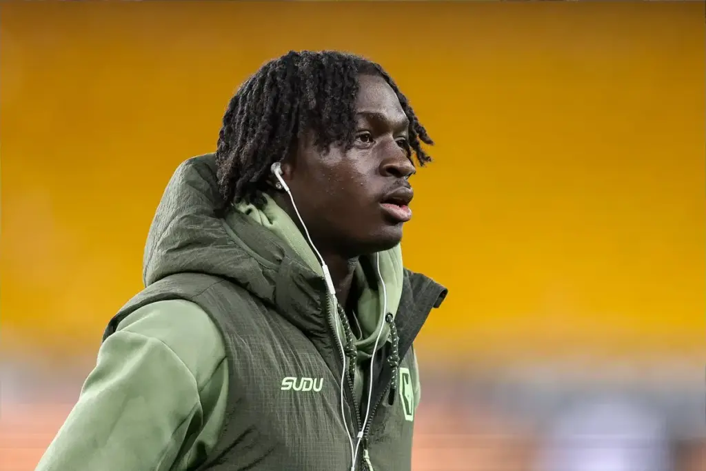 Mateus Mane adds fuel to links over move to Manchester United