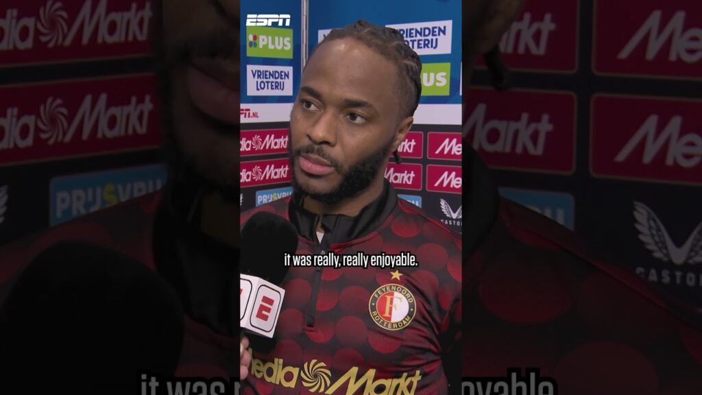 Raheem Sterling reacts to being back on the pitch ❤️