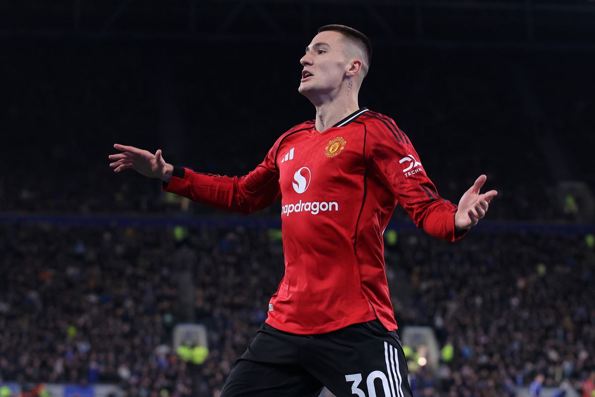 Benjamin Sesko celebrates scoring for Manchester United