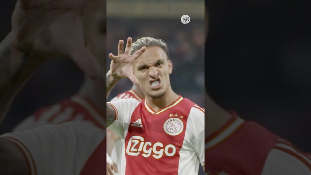 Antony was truly special at Ajax! 🇧🇷