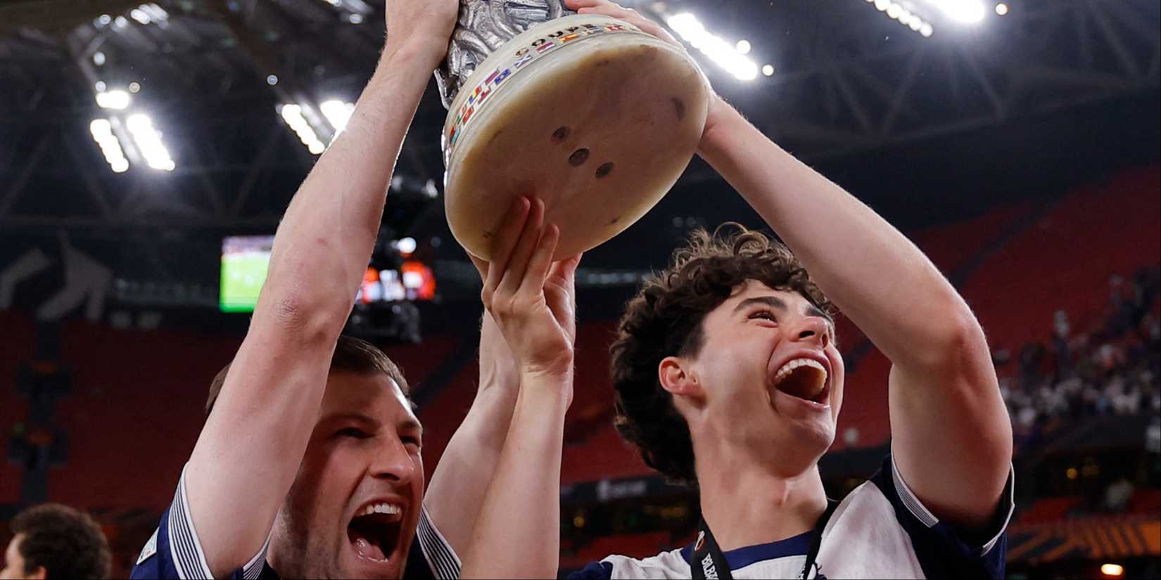 Archie-Gray-Europa-League