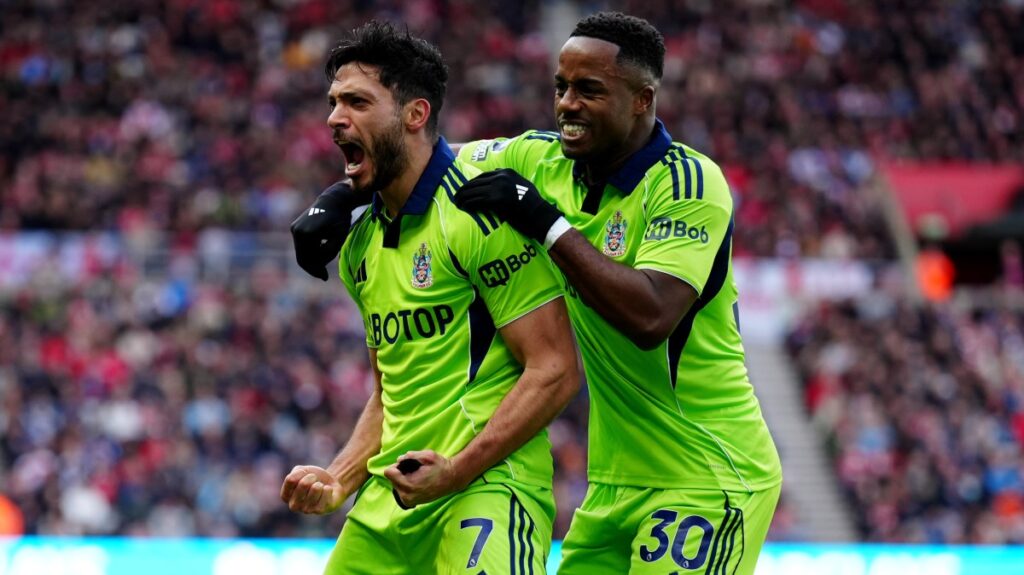 Raul Jimenez proving value to Fulham at last as Sunderland stumble again Raul Jimenez proving value to Fulham at last as Sunderland stumble again