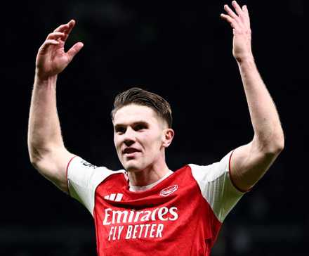 Arsenal's Viktor Gyokeres celebrates after the match