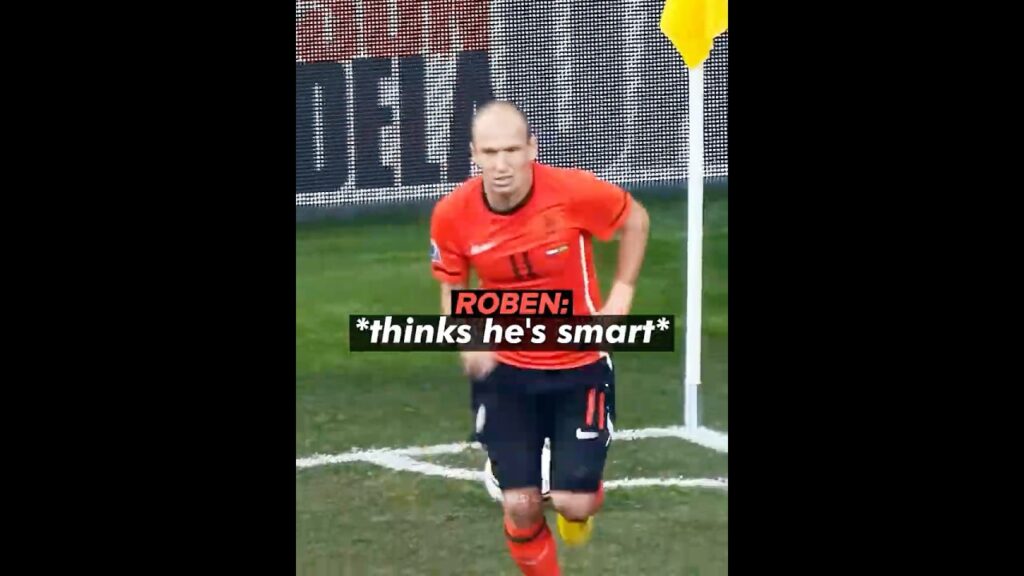 Dani Alves Caught Roben Trying To Be Smart