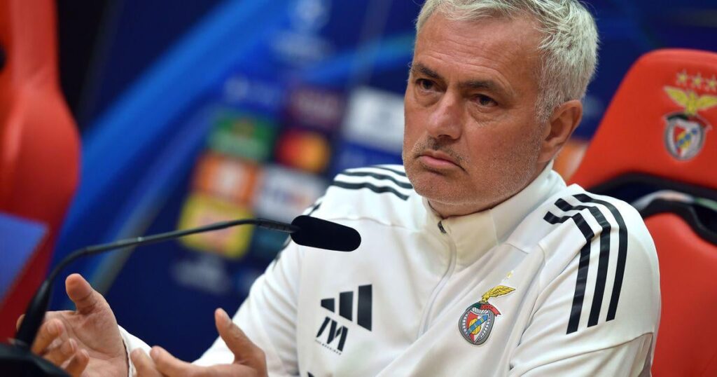 Lukebakio de volta para o jogo com o CD Santa Clara