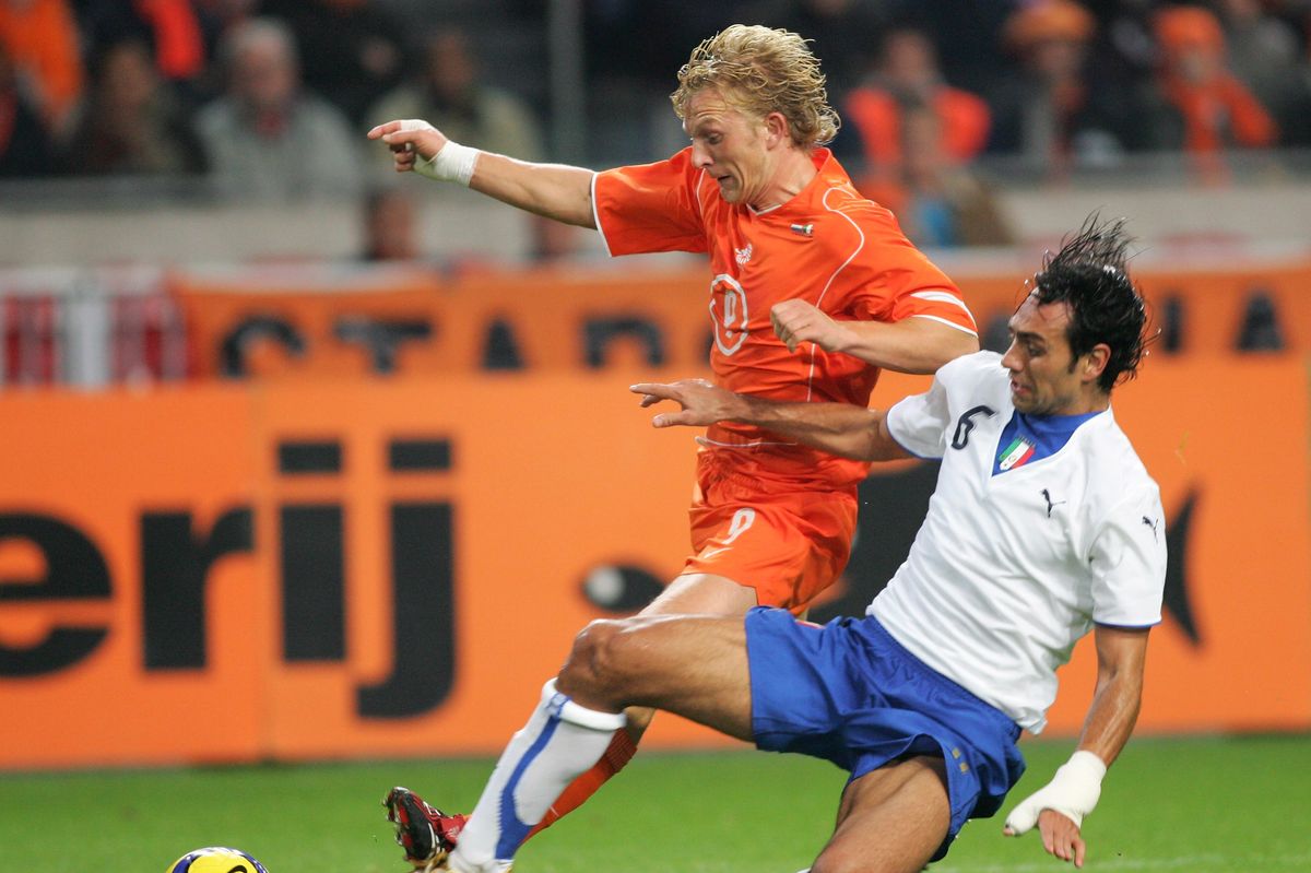 Dirk Kuyt playing for The Netherlandsain 2005