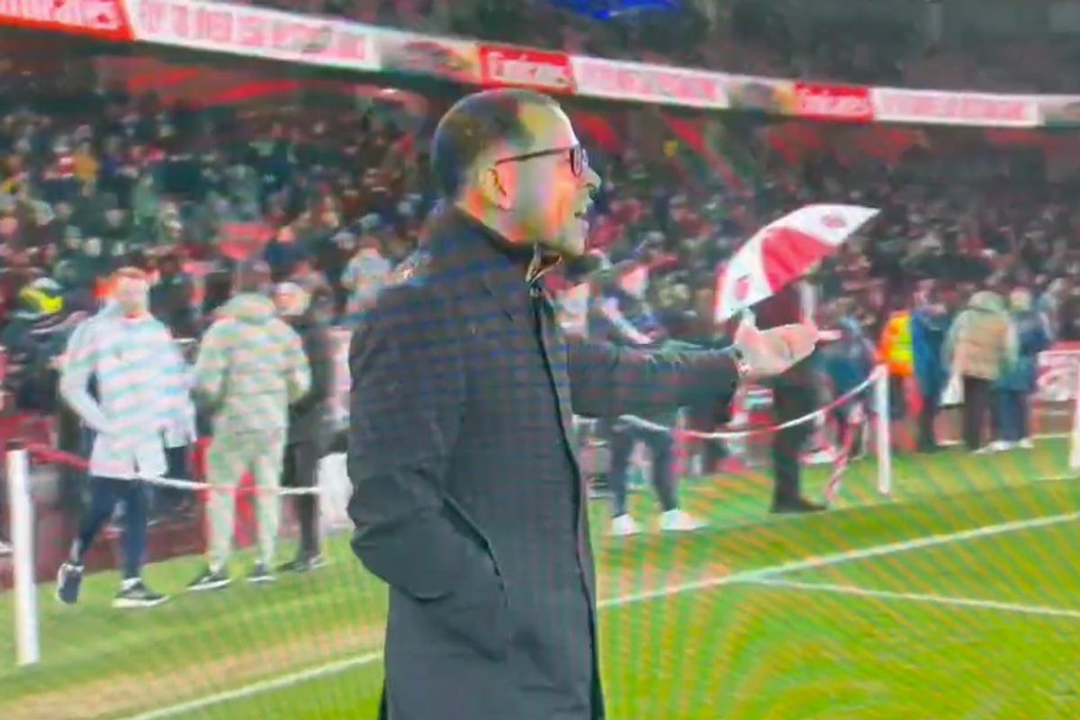 Liam Rosenior shouting at Arsenal players while on the pitch at the Emirates Stadium