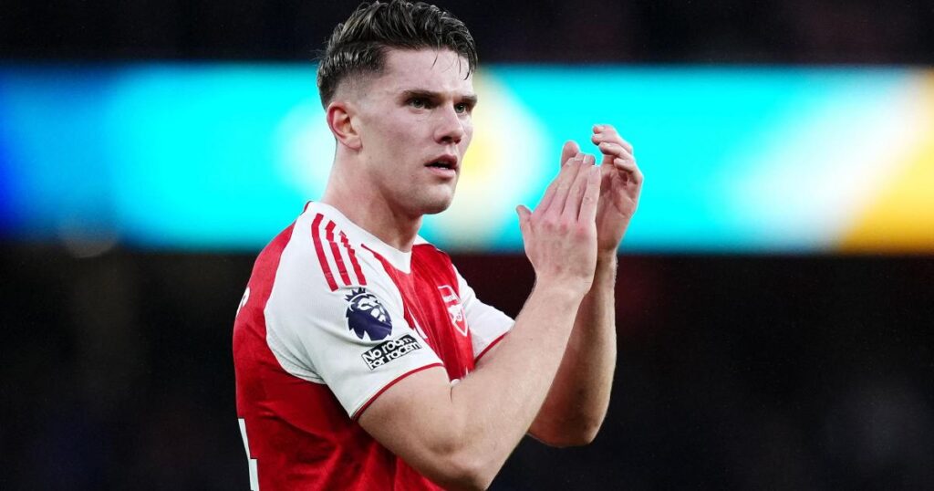 Sunday’s Briefing: Arsenal stretch their lead and turn up the heat on Man City