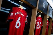 Manchester United player shirts