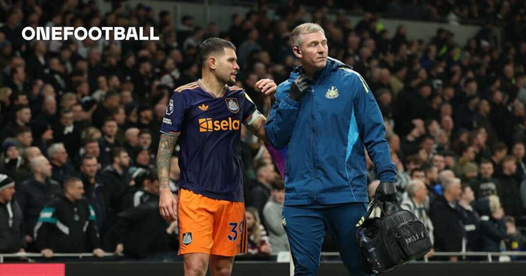 Newcastle United’s Bruno Guimaraes set to miss Sunderland derby in major Eddie Howe blow Icon: OneFootball