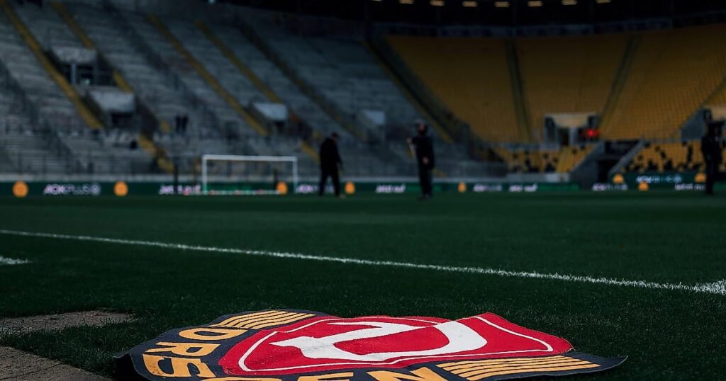 "Das ist nicht Dynamo!": Stellungnahme SG Dynamo Dresden zum Polizisten-Plakat