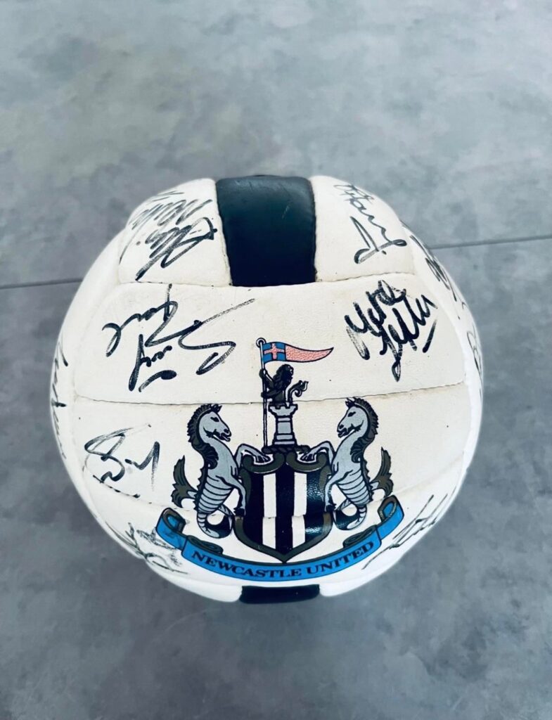 Anyone fancy identifying these signatures for me?