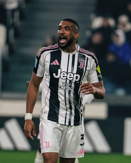 Anyone else feel Bremer is not playing well recently?