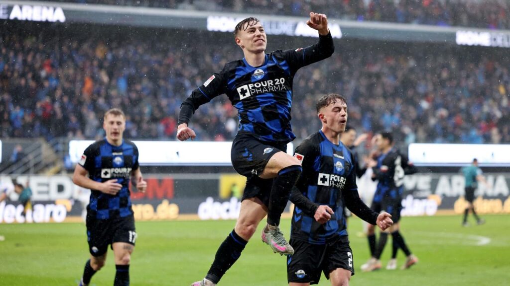 Bundesliga adé - SC Paderborn schießt Hertha BSC aus dem Aufstiegsrennen