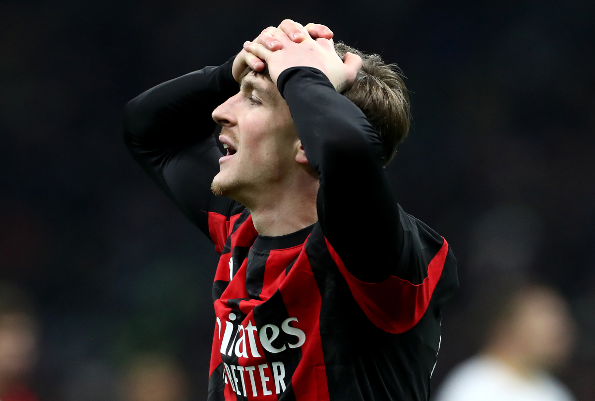 MILAN, ITALY - JANUARY 18: Alexis Saelemaekers of AC Milan reacts during the Serie A match between AC Milan and US Lecce at Giuseppe Meazza Stadium on January 18, 2026 in Milan, Italy. (Photo by Marco Luzzani/Getty Images)