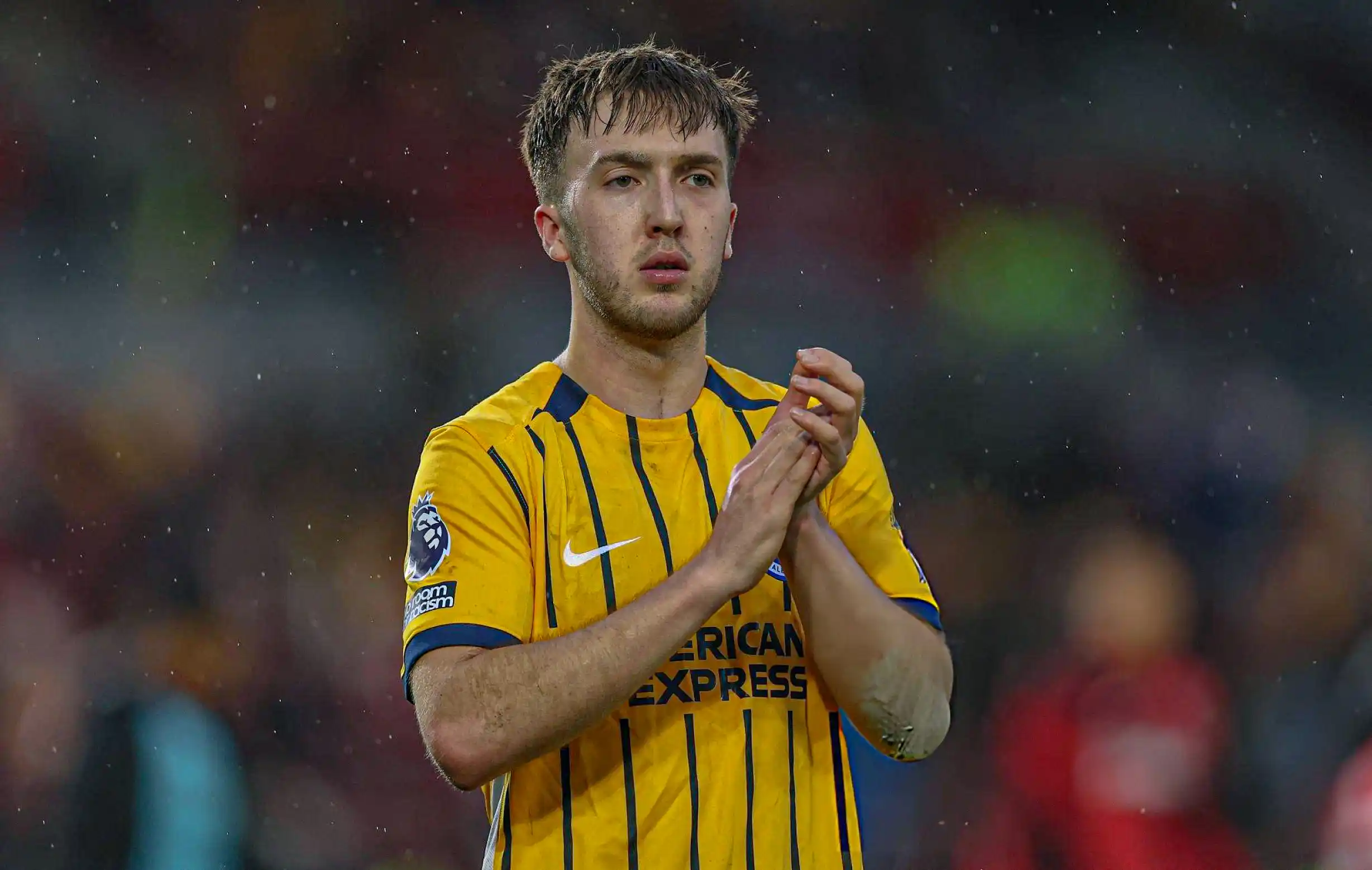 Brighton midfieldr Jack Hinshelwood