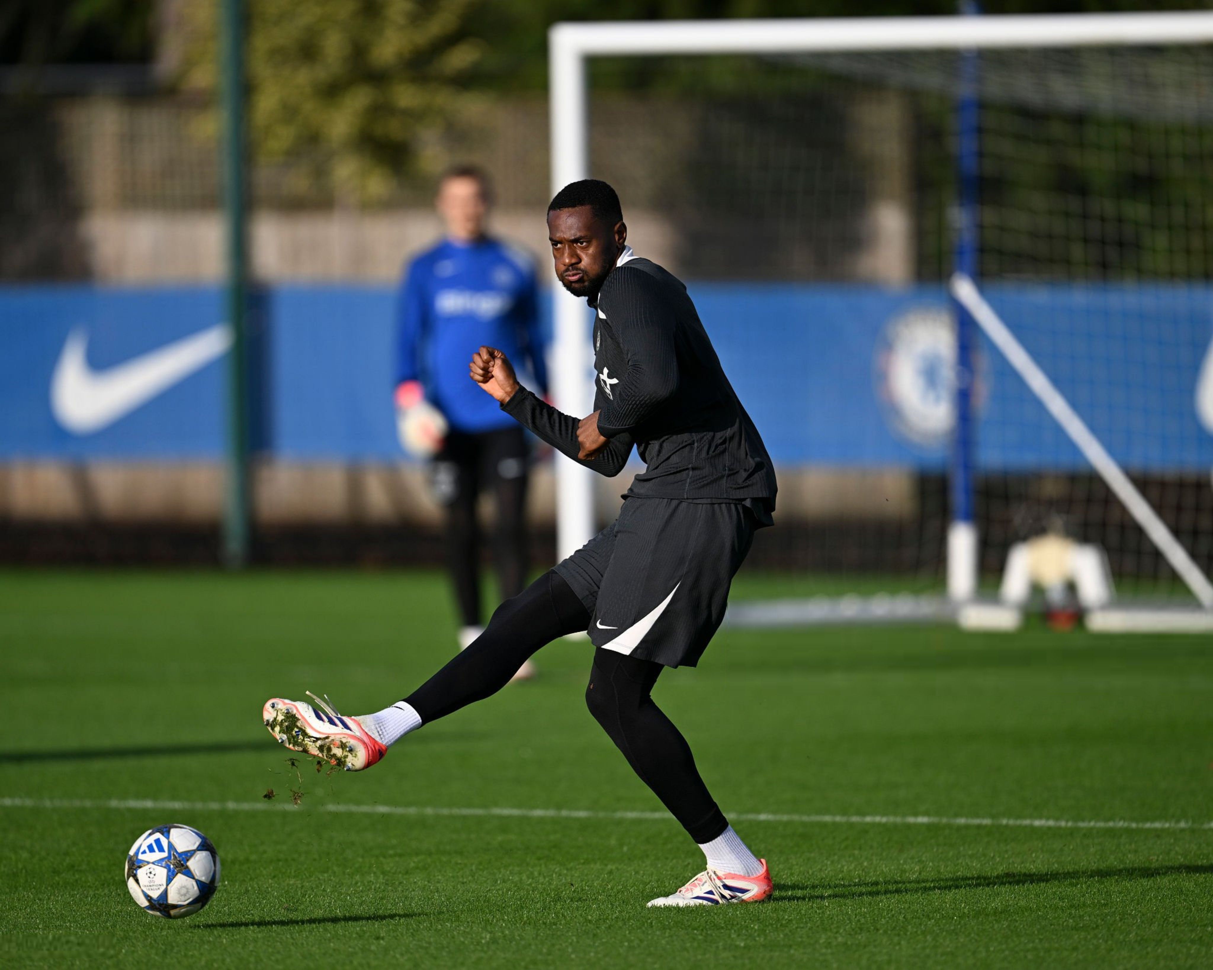 Tosin Adarabioyo in Chelsea training.