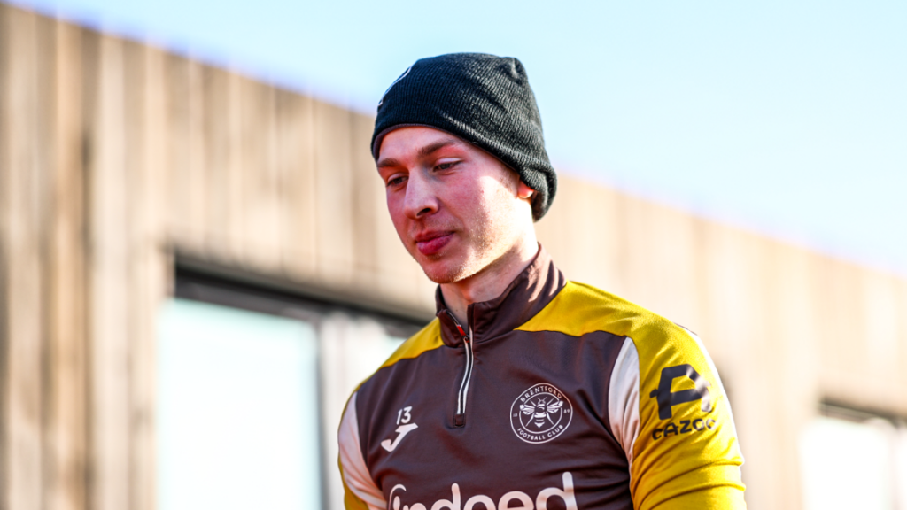 Loan round-up: Matthew Cox impresses on home Shrewsbury Town debut