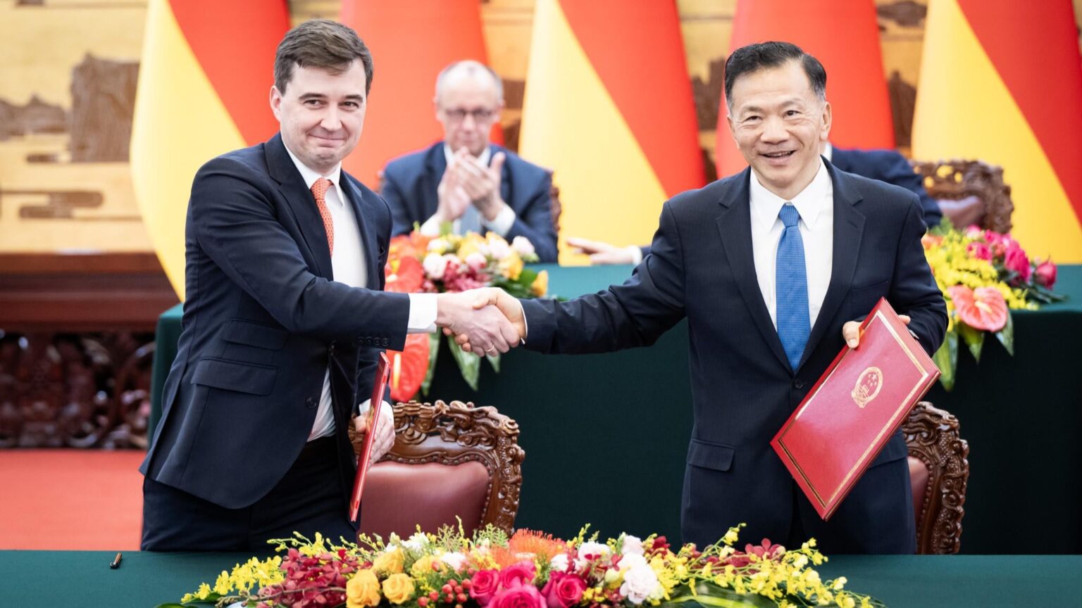 30 Jahre nach ersten Bundesliga-Übertragungen: DFL und China Media Group unterzeichnen Kooperationsvereinbarung