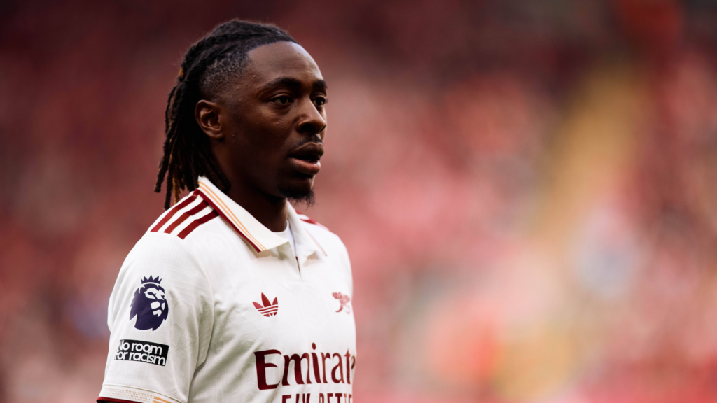 Eberechi Eze in action for Arsenal