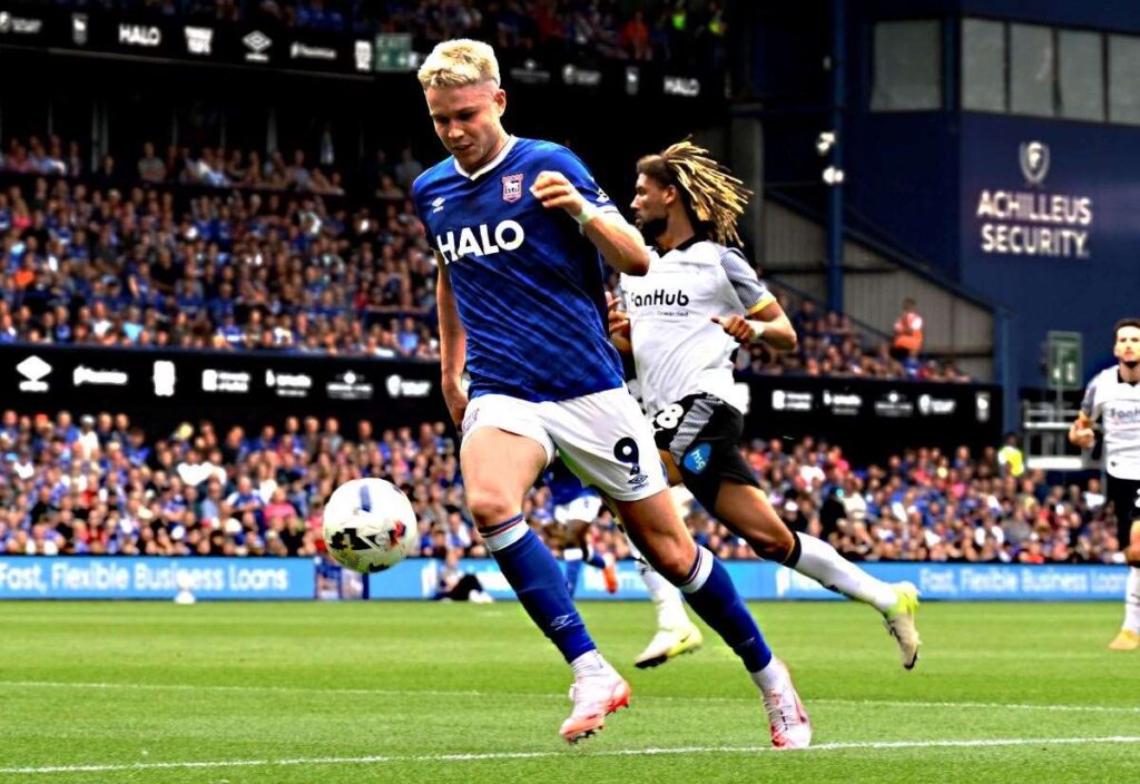 Ipswich Town manager Kieran McKenna defends Scotland international George Hirst after run of one goal in 15 appearances for promotion hopefuls Ipswich Town manager Kieran McKenna defends Scotland international George Hirst after run of one goal in 15 appearances for promotion hopefuls
