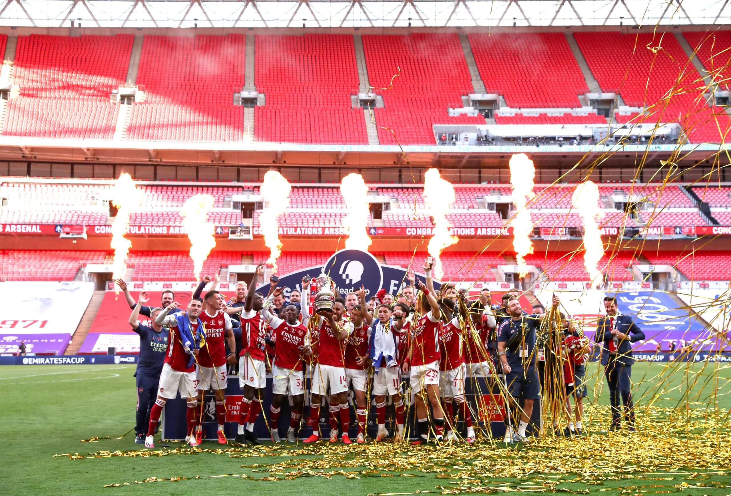 Arsenal lift the FA Cup in 2020