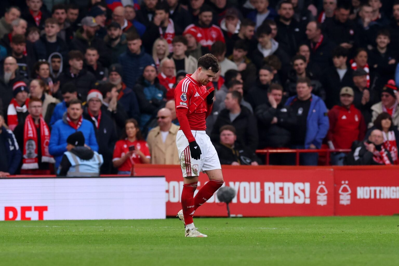 Sean Dyche shares what he's said to Neco Williams after Nottingham Forest star gets sent off