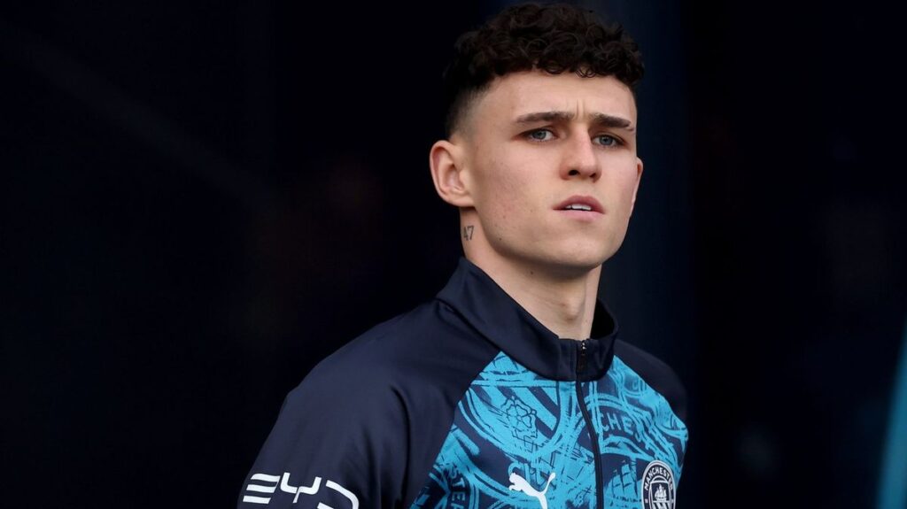Richard Keys reveals what he’s been ‘told’ about Phil Foden behind the scenes Richard Keys reveals what he's been 'told' about Phil Foden behind the scenes
