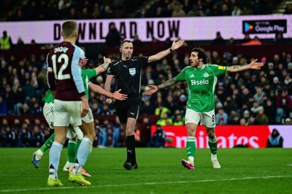 Chris Kavanagh stood down from Premier League round after Aston Villa-Newcastle controversy Chris Kavanagh stood down from Premier League round after Aston Villa-Newcastle controversy