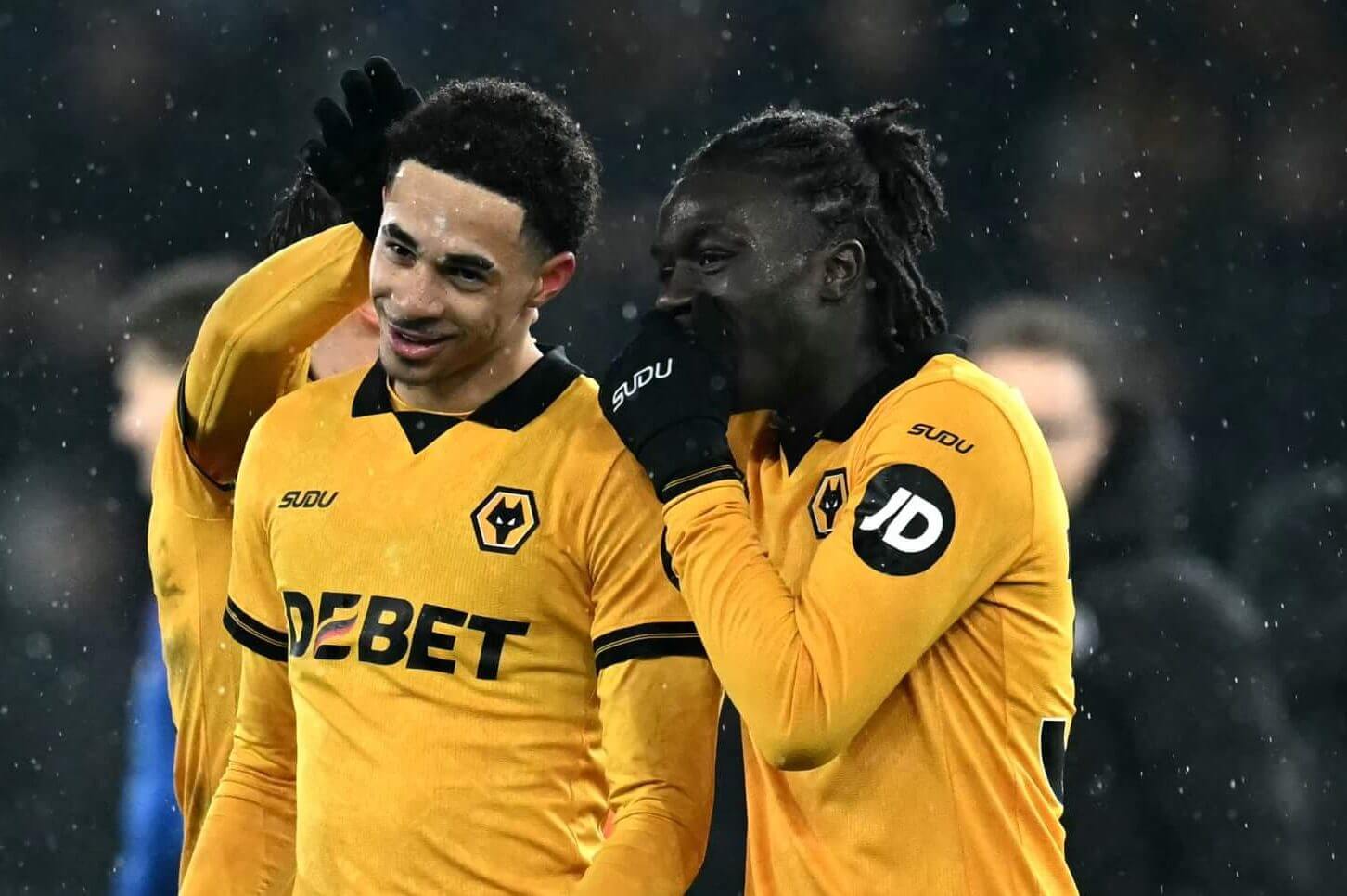 Wolves players chatting