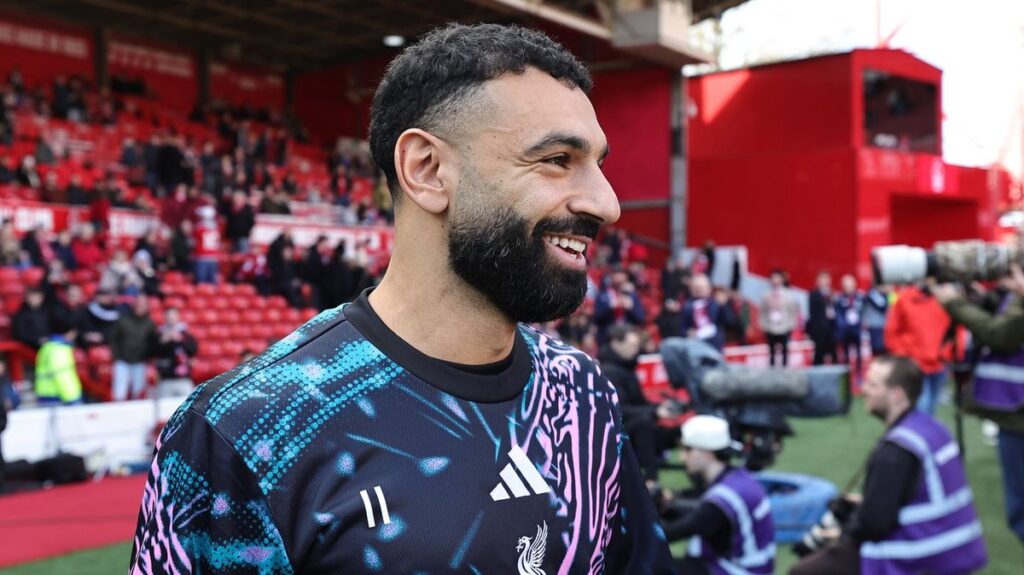 Liverpool fans spot what Mo Salah has in home after seeing reflection in trophy cabinet