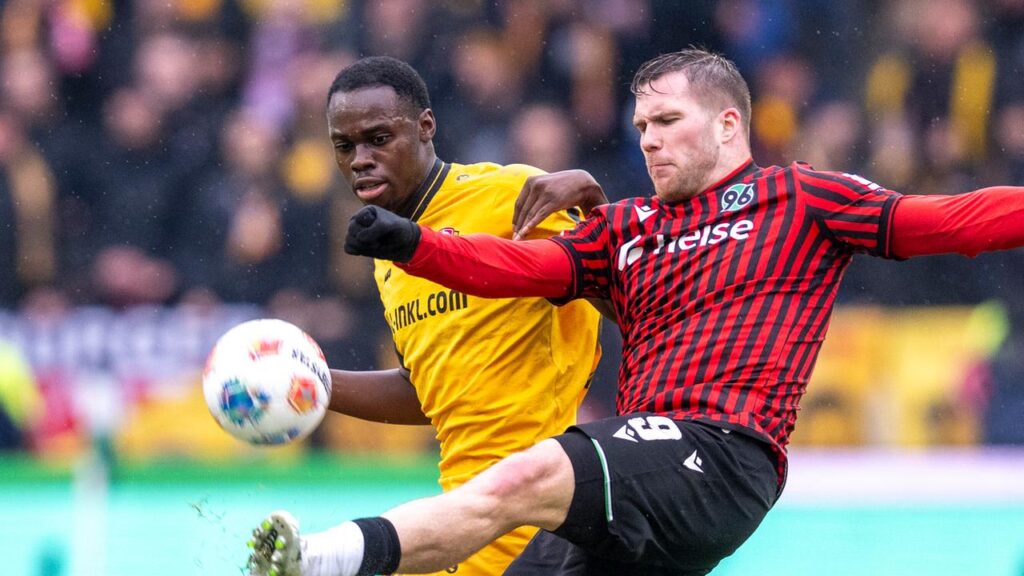 Niedersachsen enttäuschen im Dauerregen: Müde Nullnummer zwischen Hannover und Dresden