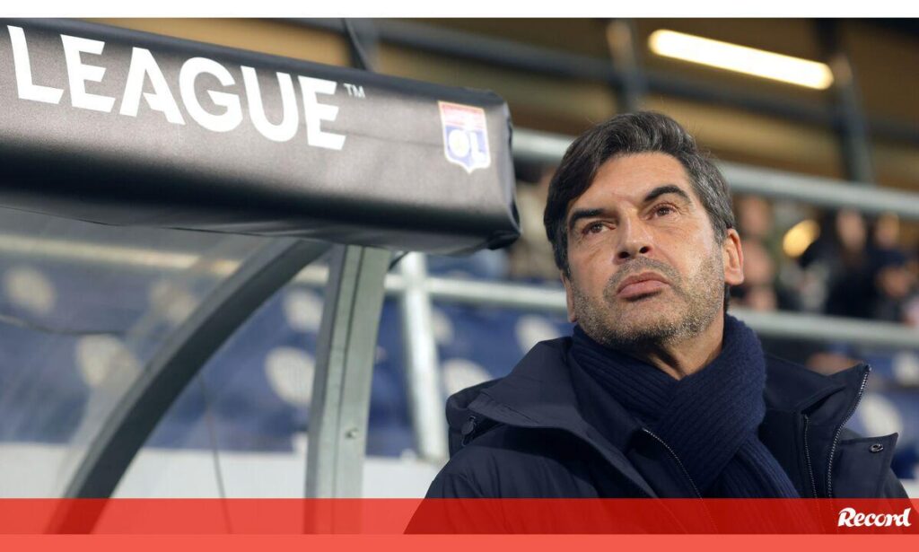 Paulo Fonseca arrasa Infantino: «Dar um prémio da paz a Trump é uma vergonha» Paulo Fonseca arrasa Infantino: «Dar um prémio da paz a Trump é uma vergonha»