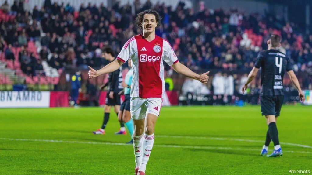 Jong Ajax boekt grootste overwinning van het seizoen en verslaat Helmond Sport met 5-1