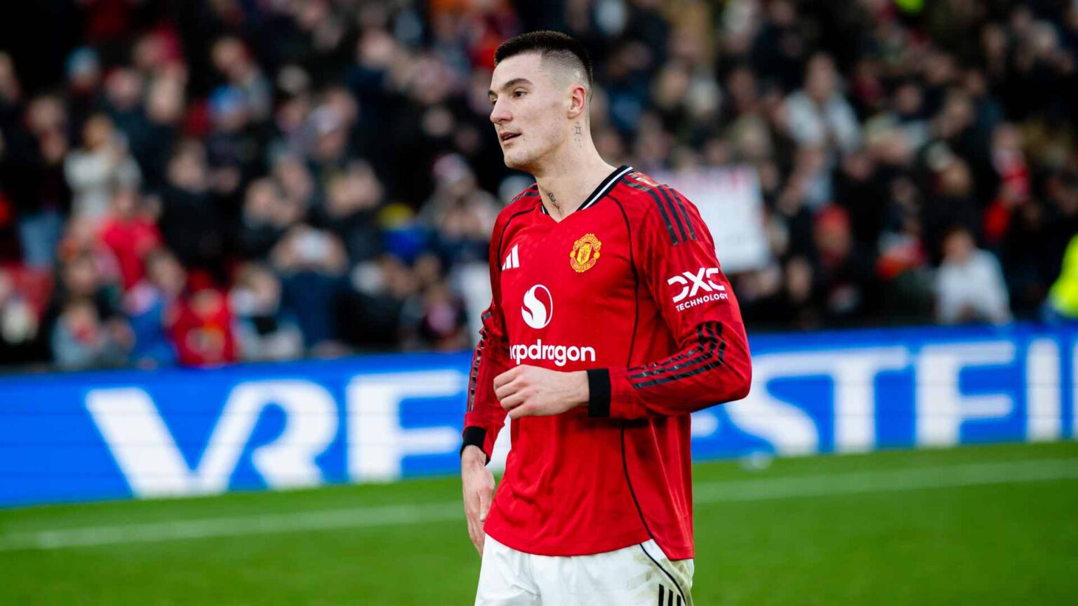 Benjamin Sesko reacts to Man Utd 3 Fulham 2