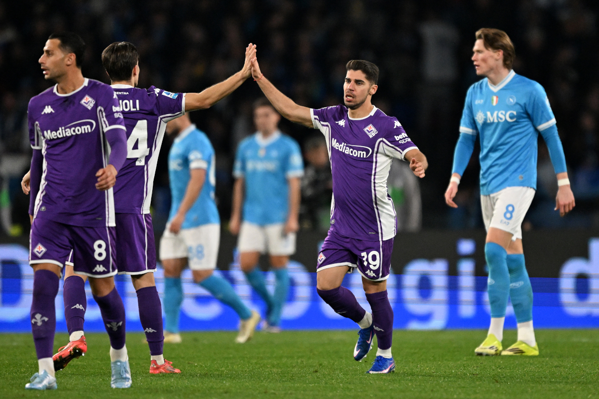 NAPLES, ITALY - JANUARY 31: Manor Solomon of ACF Fiorentina celebrates after scoring his side first goal during the Serie A match between SSC Napoli and ACF Fiorentina at Stadio Diego Armando Maradona on January 31, 2026 in Naples, Italy. (Photo by Francesco Pecoraro/Getty Images)