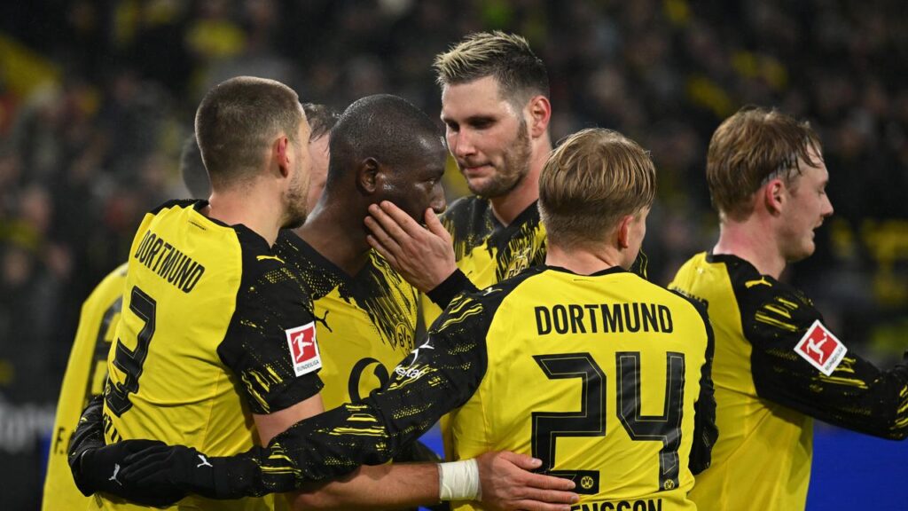 Deutlicher Sieg gegen Mainz 05: Borussia Dortmund bleibt dem FC Bayern dicht auf den Fersen