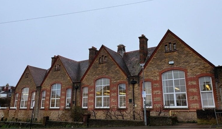Petition urges council to scrap closure of vital day care centre