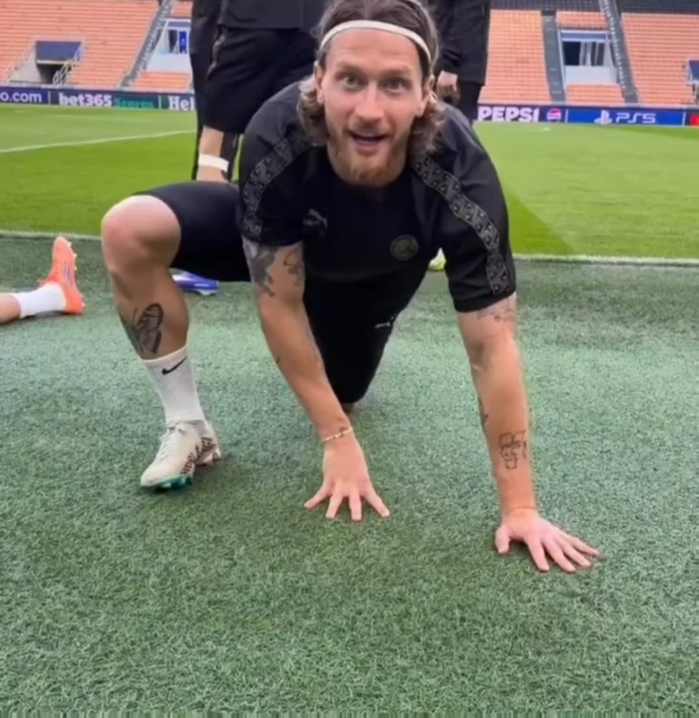 Høgh at San Siro at the official training