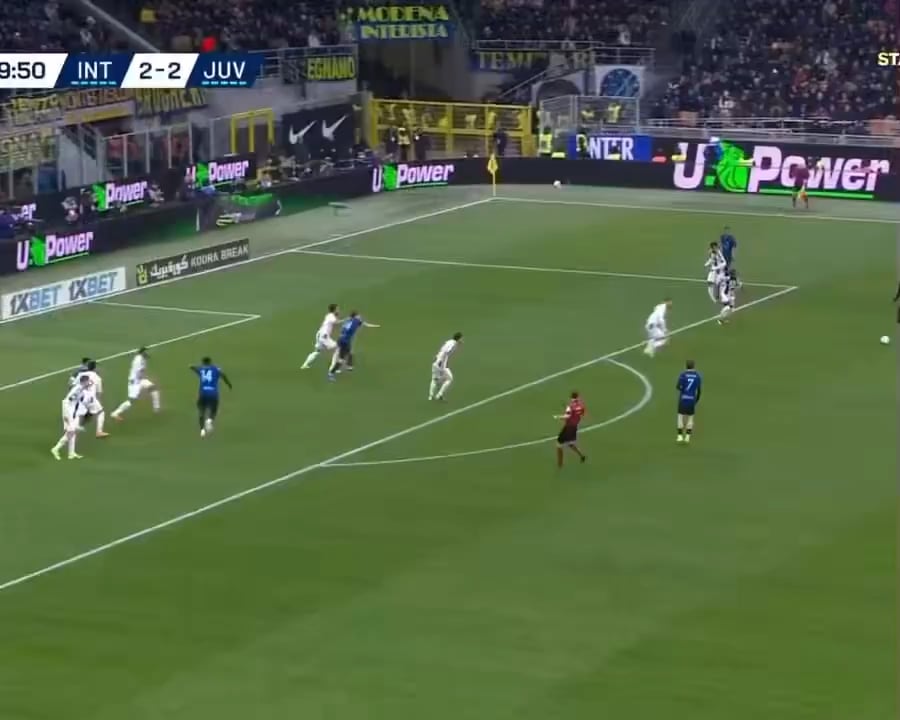 In Arabic, Polish, English, and Italian commentary 🎙️