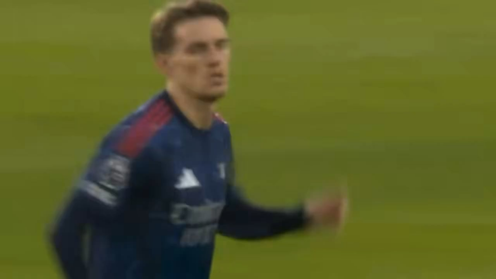 Odegaard cameo, finally some line breaking passes. Much improved & more of this pls 🔥