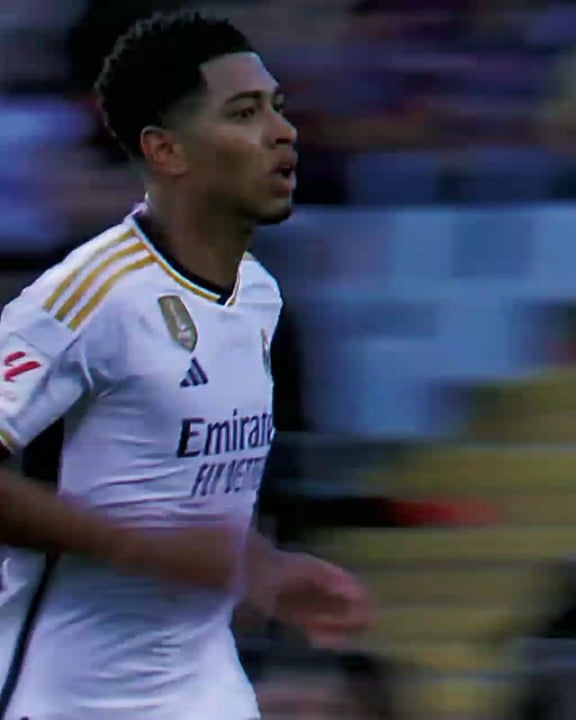 GOAT IS BACK ! ....🚨 BREAKING: Jude Bellingham is back training on the ball.