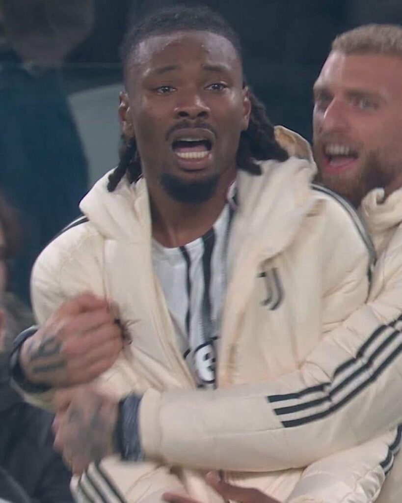 this is more then just a game. this is juventus football club, the story of a great love. i will never turn my back on them no matter how bad it gets. fino alla fine.