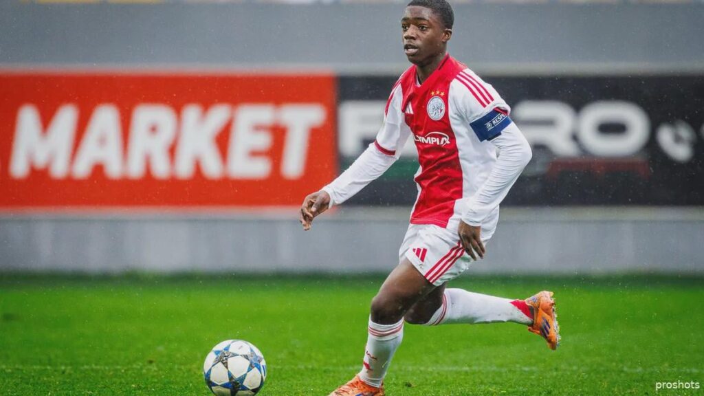 [Ajax Showtime] Pharell Nash hints on new contract: 'Think it's going to be fine'