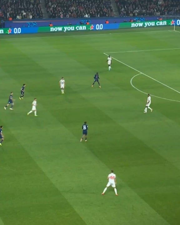 [UEFA CL] Harry Kane: one of the most prolific goalscorers in the world ✅ Also Harry Kane: