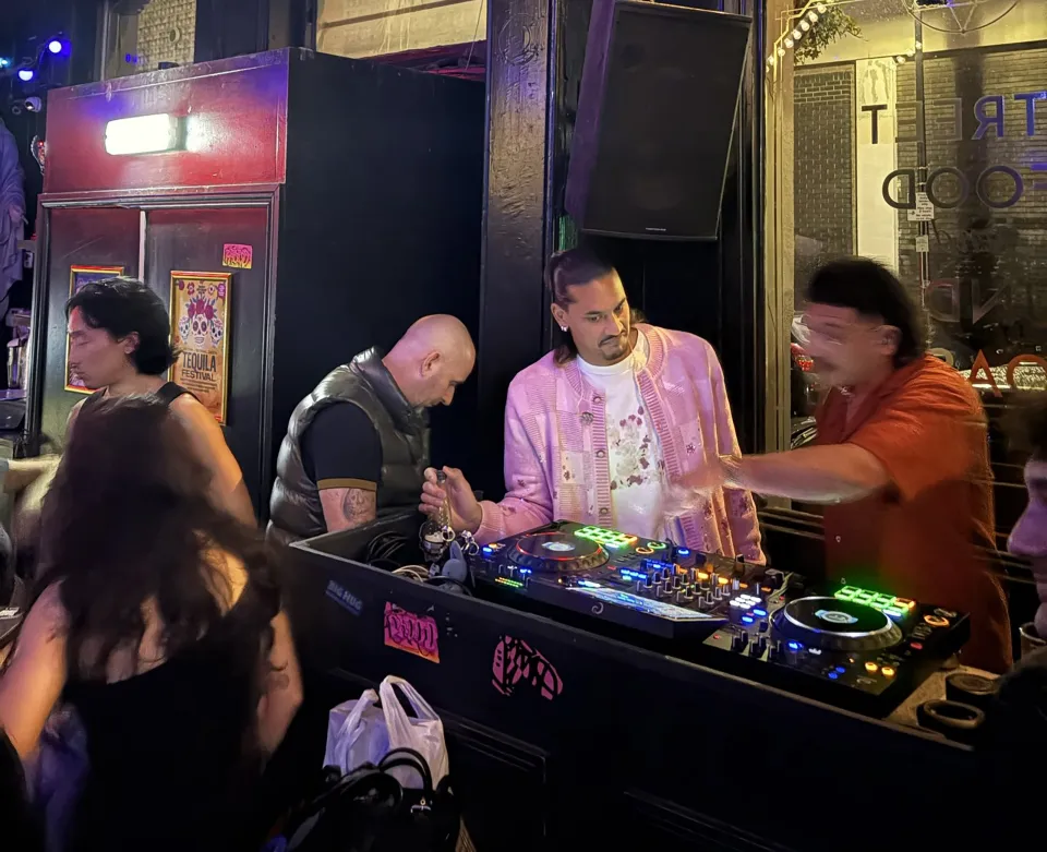 West Ham goalkeeper Alphonse Areola performing surprise DJ set at London pub