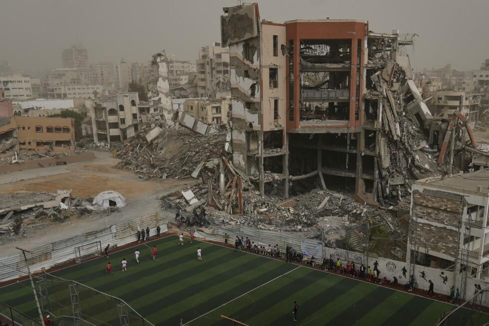 Photos show football’s return to Gaza as amputees and local teams play on improvised field